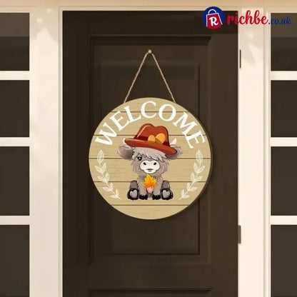 🐮 35-Piece Interchangeable Highland Cow Welcome Sign – Seasonal Magnetic Door Decor