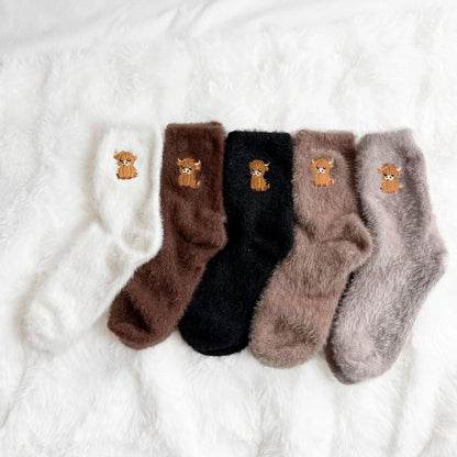 🐮5 Pairs Fuzzy Highland Cow Socks