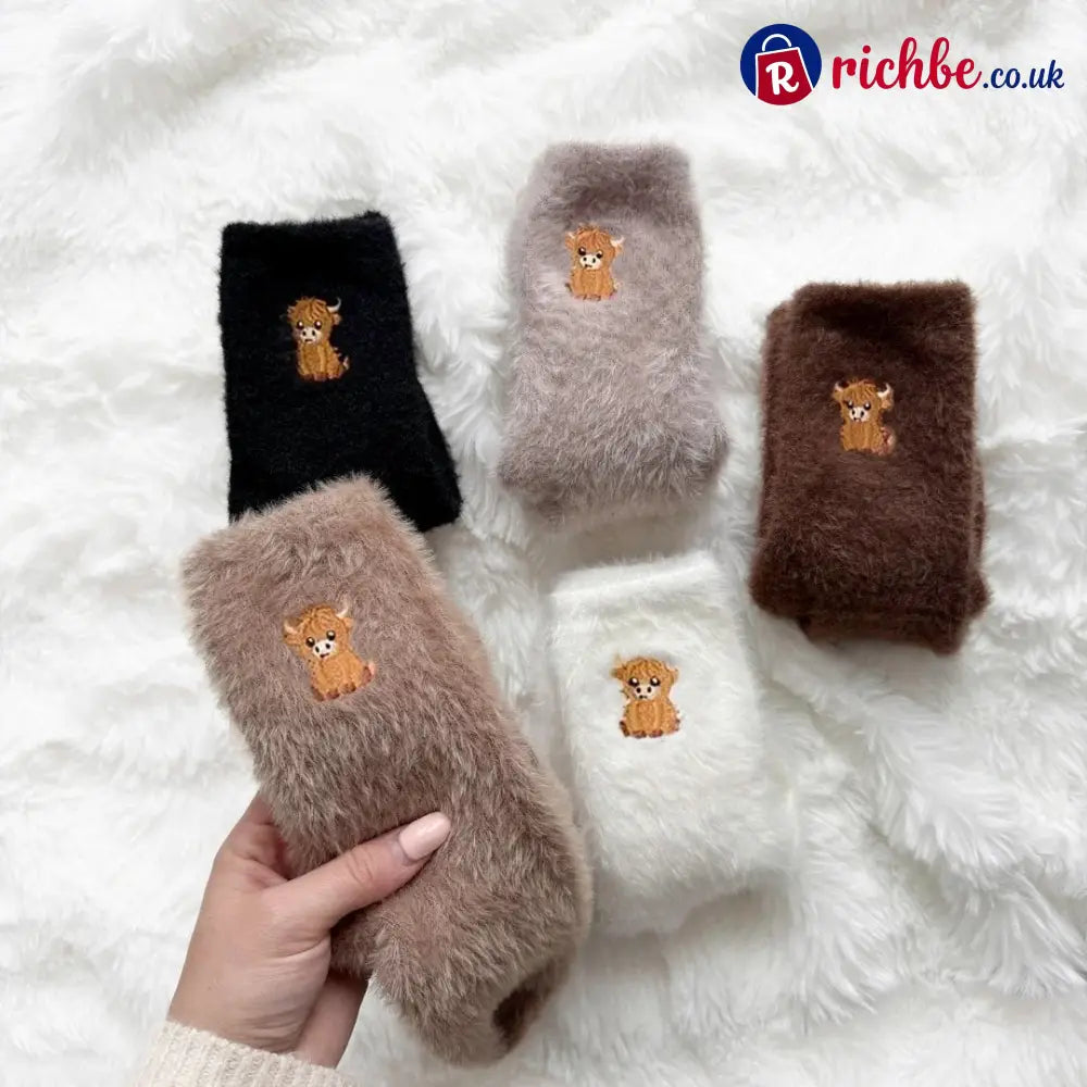🐮5 Pairs Fuzzy Highland Cow Socks