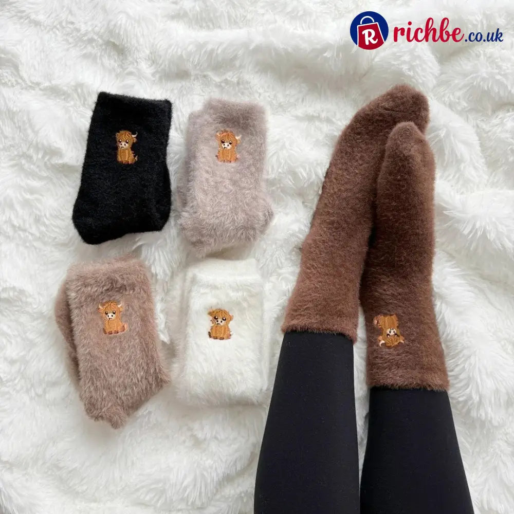 🐮5 Pairs Fuzzy Highland Cow Socks