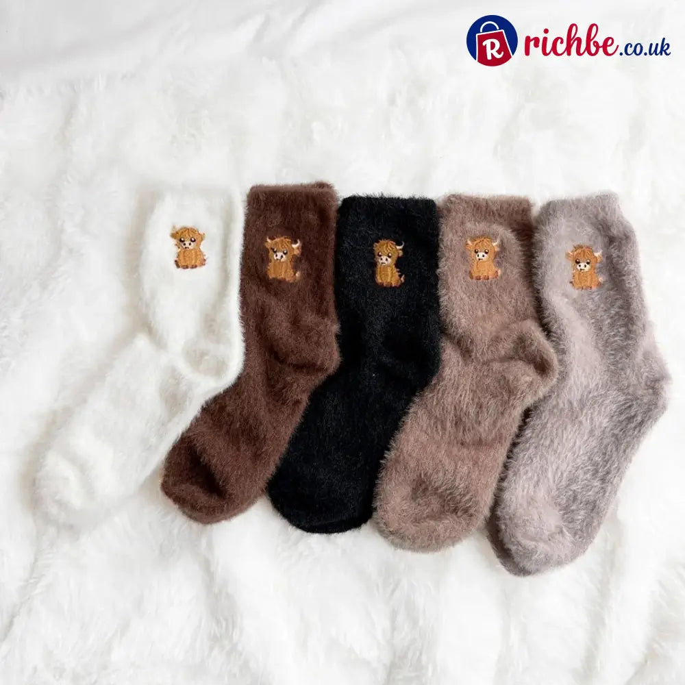 🐮5 Pairs Fuzzy Highland Cow Socks