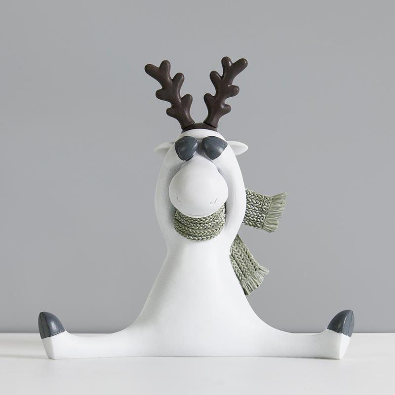 Trendy and Creative Reindeer Crafts for New Home Living Room Tv Cabinet Flower Stand Display Cabinet Decorations Small Ornaments