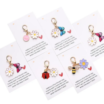 ✨Crafted by Hand-20 Sets Hug Favors(🦋Butterfly, Ladybird, Flower, Bee)
