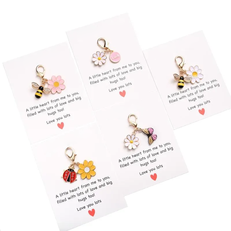 ✨Crafted by Hand-20 Sets Hug Favors(🦋Butterfly, Ladybird, Flower, Bee)