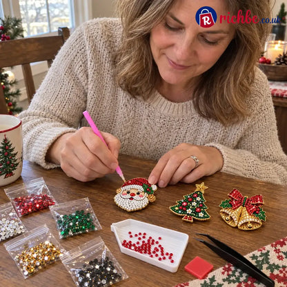🎄Beginner-Friendly Christmas Diamond Painting Brooch DIY Kit | 6 Festive Designs with Sparkling Gems & Pin Backs 💎