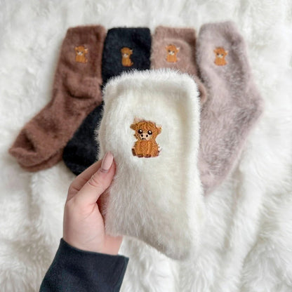 🐮5 Pairs Fuzzy Highland Cow Socks