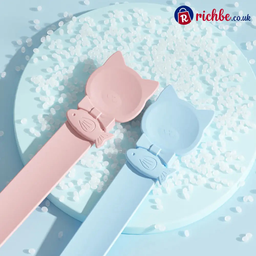🥳HOT SALE🥳💞50K+ SOLD! Cat Feeder Spoon – From £6.99! BPA-free, one-hand squeeze & wide spoon. Clean feeding – grab yours! ✅