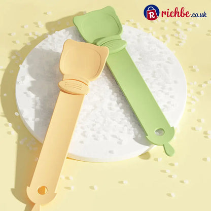 🥳HOT SALE🥳💞50K+ SOLD! Cat Feeder Spoon – From £6.99! BPA-free, one-hand squeeze & wide spoon. Clean feeding – grab yours! ✅