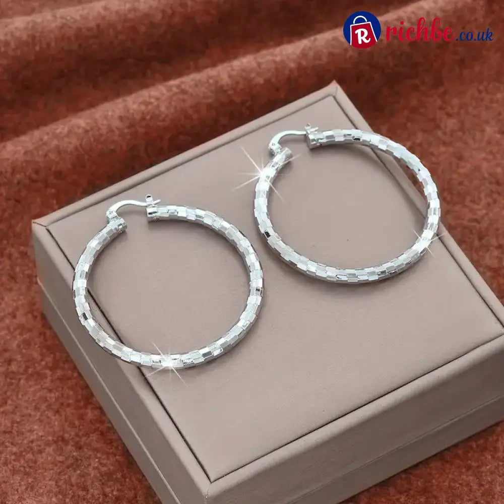 🎉 BUY 1 GET 1 FREE 🎁 Women’s Minimalist Textured Hoop Earrings – Diamond-Cut Snap Closure Everyday Glow ✨ - Silver