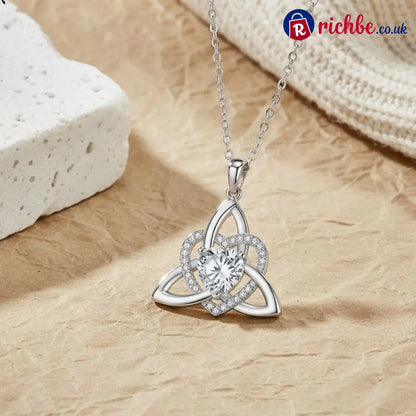 Celtic Knot Heart Pendant Necklace💎📿 - Hot Products