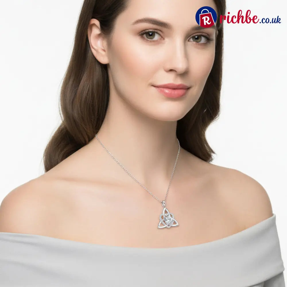 Celtic Knot Heart Pendant Necklace💎📿 - Hot Products