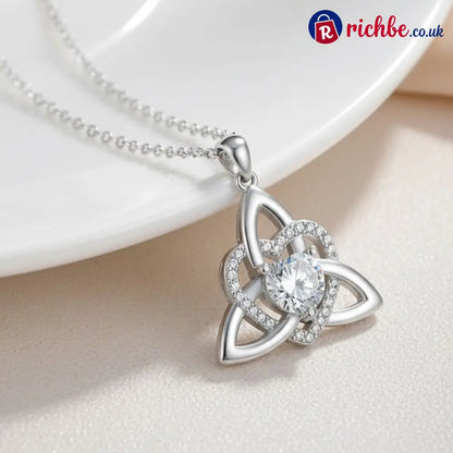 Celtic Knot Heart Pendant Necklace💎📿 - Hot Products