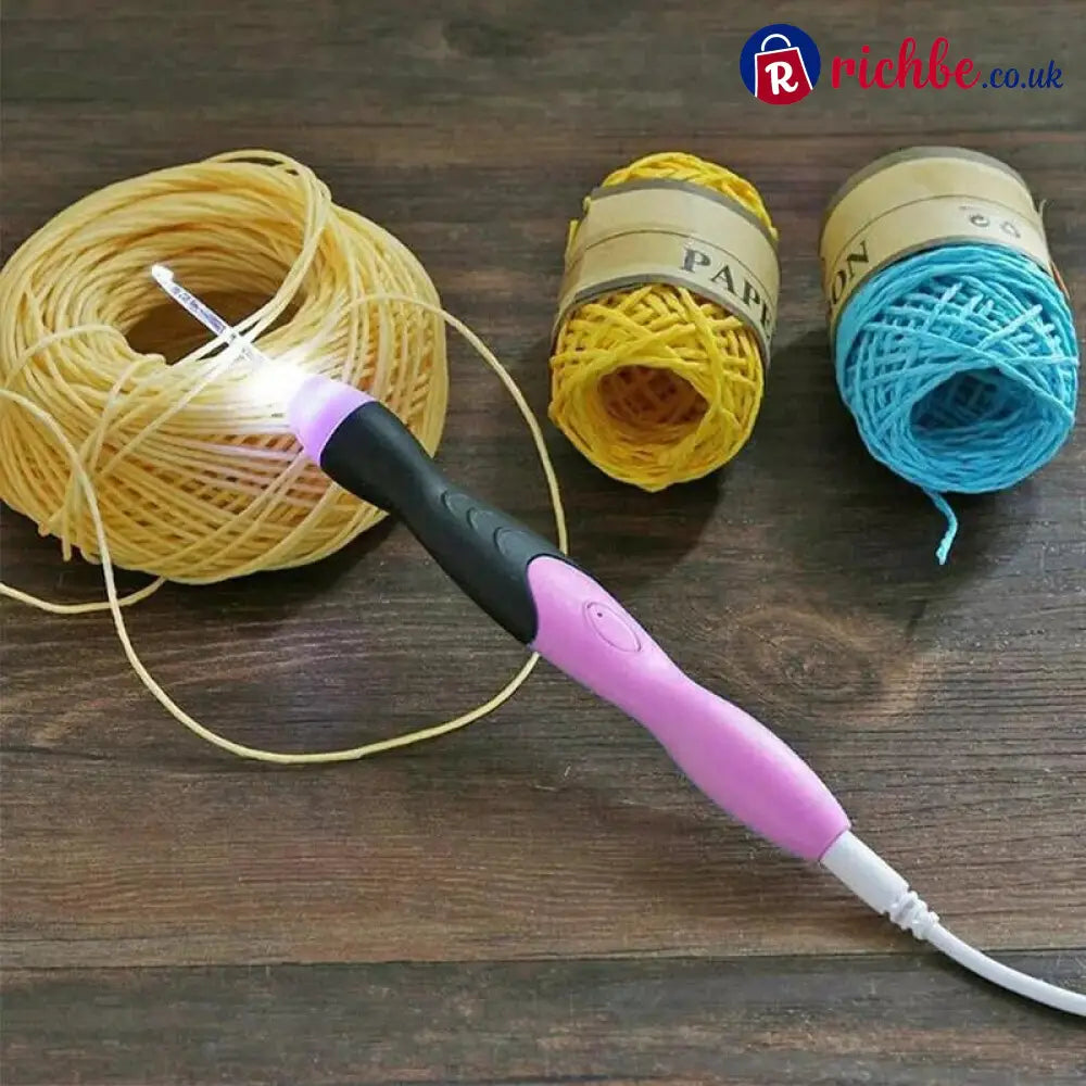 Crochet hooks with LED light 11 pieces - Special Offer