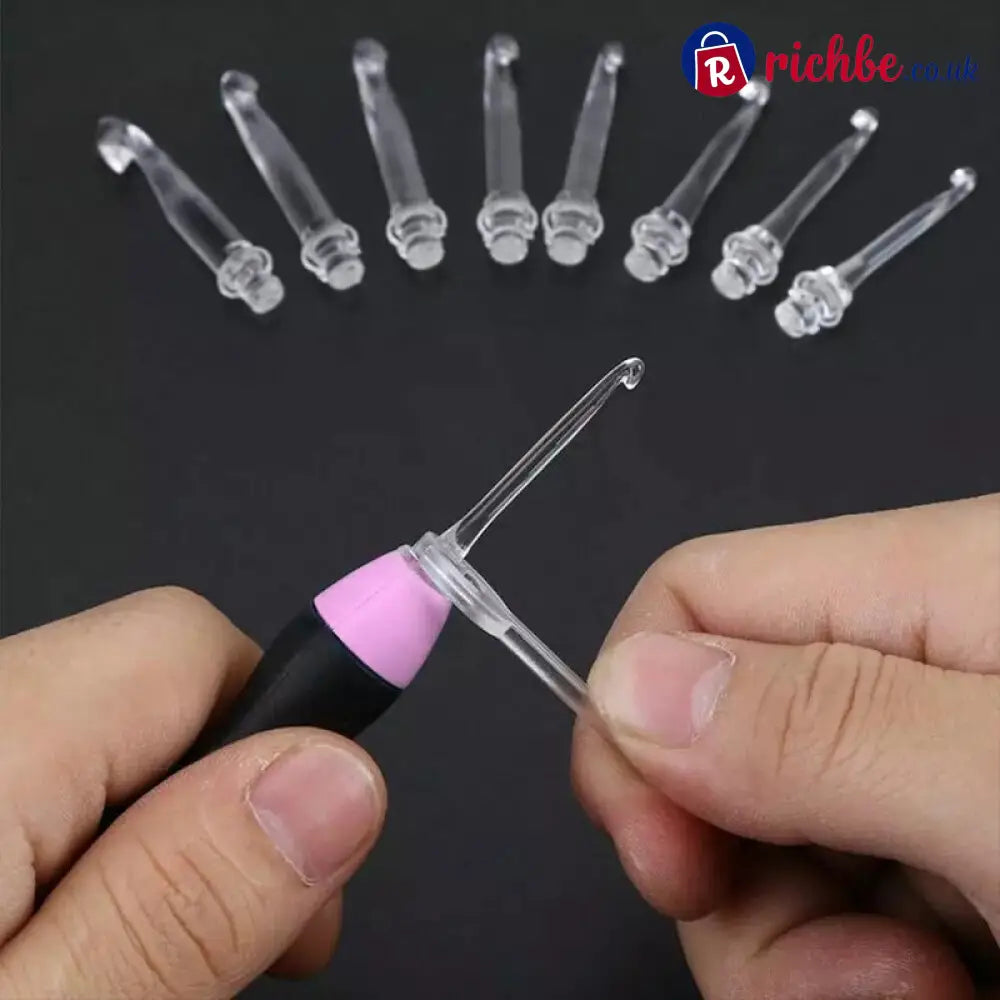 Crochet hooks with LED light 11 pieces - Special Offer