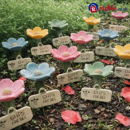 🌸Flower-Shaped Resin Bee Watering Station🐝
