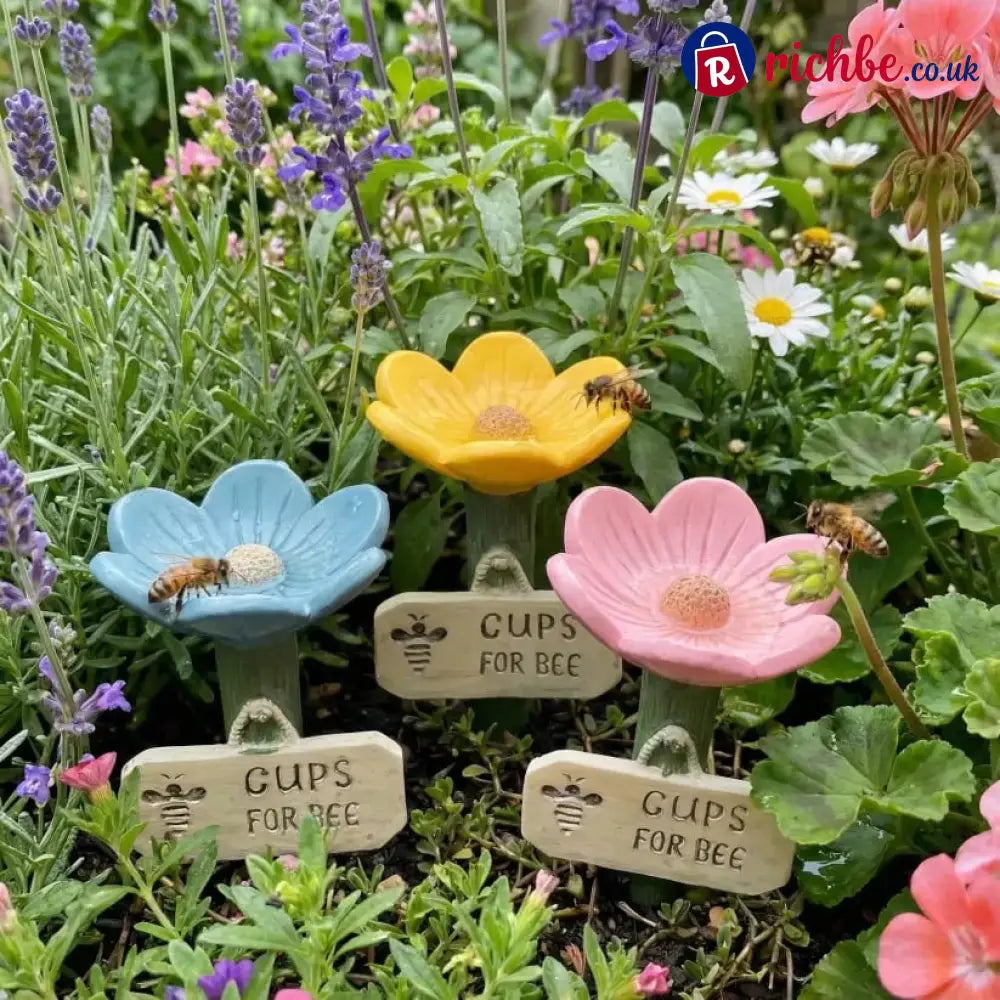🌸Flower-Shaped Resin Bee Watering Station🐝