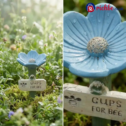 🌸Flower-Shaped Resin Bee Watering Station🐝