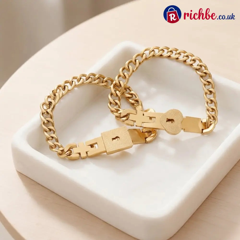 Matching bracelets with a heart-shaped lock 💕 - Beauty& Health