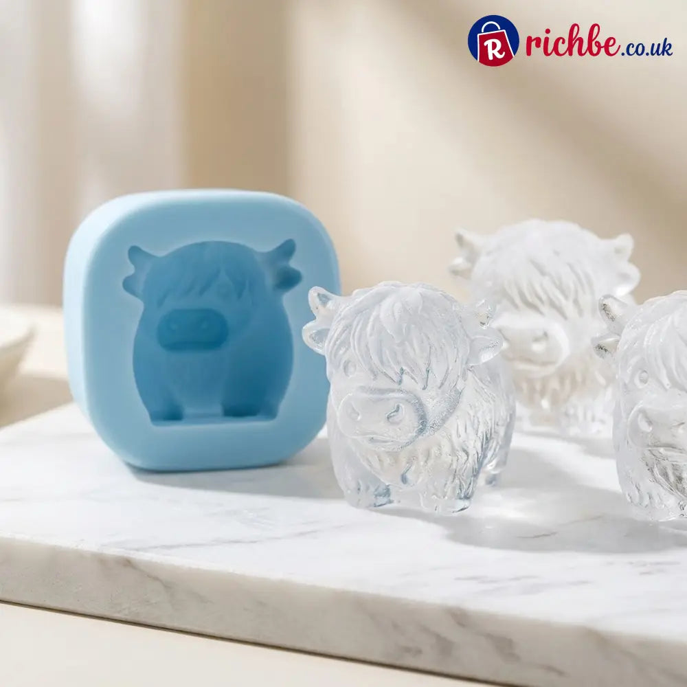 🐮 Mini Highland Cow Ice Cube Mold – Cute 3D Ice for Drinks Parties & Gifts