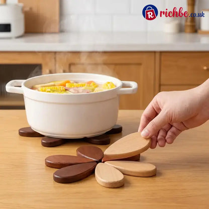 🪵 Solid Wood Heat Resistant Protect Table From Scalding - Tree Shaped Foldable Wooden Trivet🎄