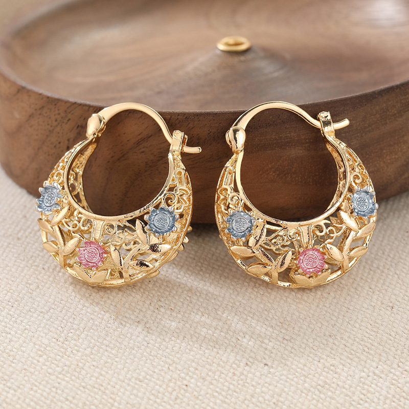 🌼Gold-Plated Crescent Hoop Earrings with Enamel Flowers🌸