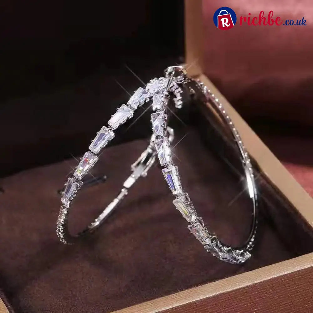 💎 ✨ Women’s Sparkling CZ Hoop Earrings – Micro-Paved Lightweight Copper & Bold Design – Elegant Versatile & Perfect
